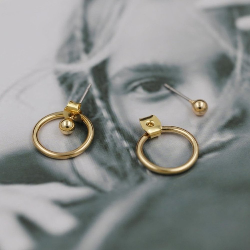 Minimalist Stud Hoop Earrings (Gold) - Picture 3 of 5